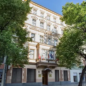 https://hotel-tyl.praguehotelsweb.com